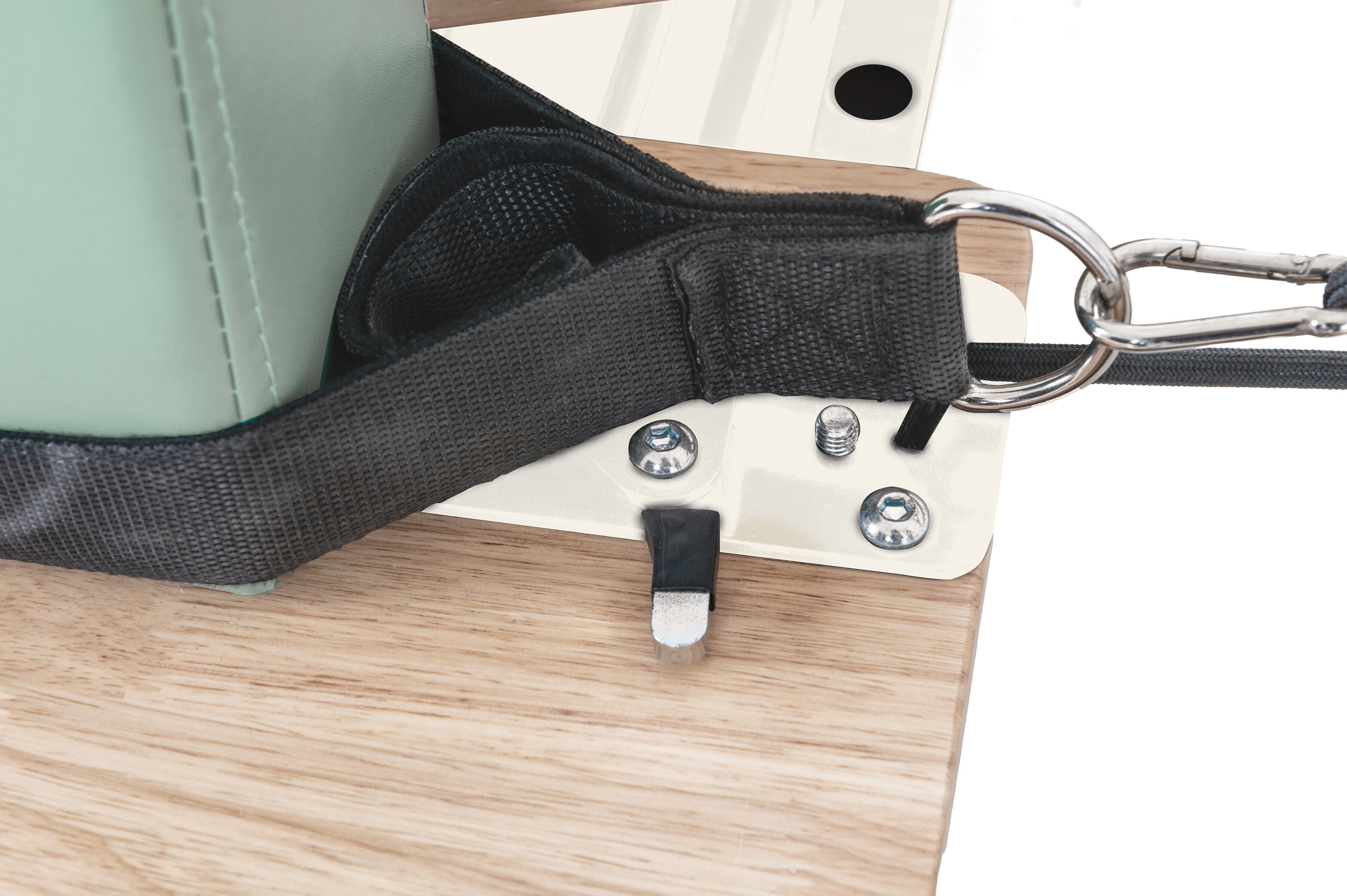 Detalle de las correas y el acolchado Green Tea del Liveness PTX-500